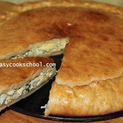 Быстрый пирог с луком и яйцами из бездрожжевого теста | Легкие рецепты