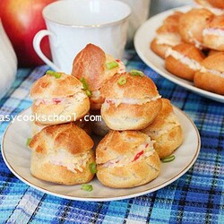 Профитроли с несладкой начинкой