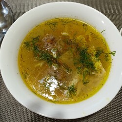Кудрявый суп с фрикадельками