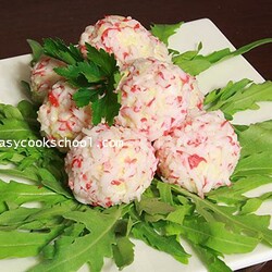 Закуска рафаэлло из крабовых палочек