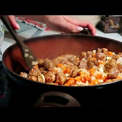 Нежный гуляш