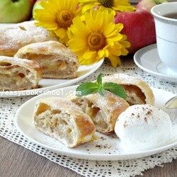 Штрудель яблочный (пирог)