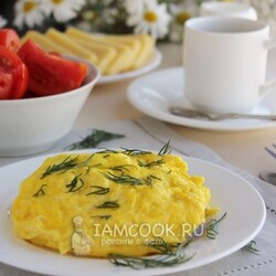 Пышный омлет с сыром