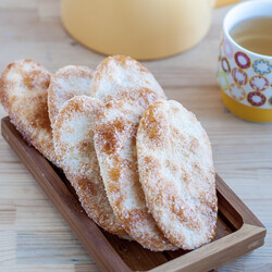 "Язычки" из слоеного теста