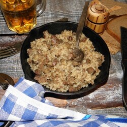 Мясной рис в мультиварке