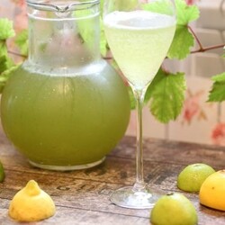 Освежающий и полезный домашний лимонад "Тархун"