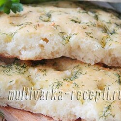 Фокачча на минералке с зеленью и чесноком