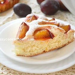 Пирог со сливой: быстрый, вкусный рецепт
