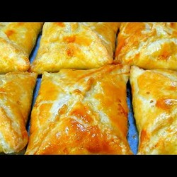 Слойки с мясом