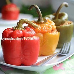 Фаршированные перцы «Веселый светофор» (в мультиварке)