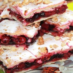 Пирог с вишней