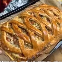 КРАСИВЫЙ И ВКУСНЫЙ КУРИНЫЙ ПИРОГ (Карабанова 30.09.25 54050) точно