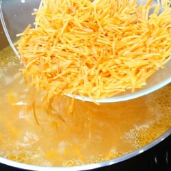 10 самых вкусных супов.  Жарим вермишель