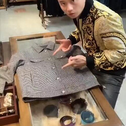 КАК СКЛАДЫВАТЬ  ОДЕЖДУ..