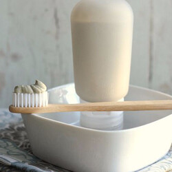 натуральная зубная паста для белоснежных зубов