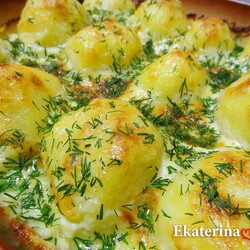 Картофель в сливочно-сырном соусе