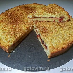Песочный пирог с вареньем и творогом. Рецепт с фото