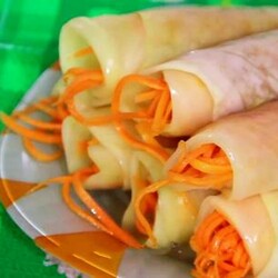 Маринованные капустные рулетики с морковью: пошаговый рецепт с фото