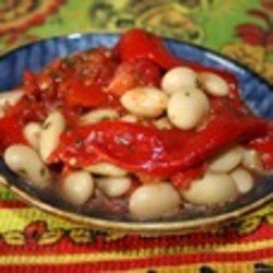 Закуска из фасоли и печеных перцев