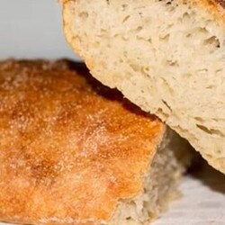 Смачний домашній хліб без замісу – простий рецепт, який вийде у всіх