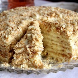 Каждые выходные семья просто требует с меня торт на сковороде. Благо готовить его проще простого - Мой город