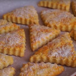 Печиво на сметані за 10 хвилин! Цей рецепт підкорює своєю простотою і відмінним смаком