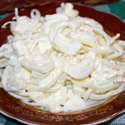 Салат Чиполлино из лука и яиц. Вкусный сытный салат за 20 минут