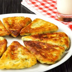 Для меня это был эксперимент на кухне. Очень вкусные треугольники из картошки - Мой город