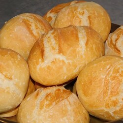 Немецкий рецепт аппетитных булочек к завтраку