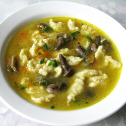Грибовница с манными клецками
