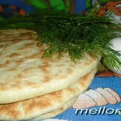 Лепешки из манки на сковороде