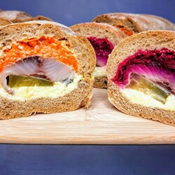 Рулет-Багет с начинкой и селедкой