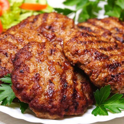 Фарш маринуем, а жарим потом