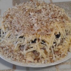 Салат "Ананасы под шубой"