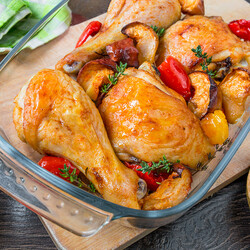 Запеченная курица с яблоками и сладким перцем на Вкусном Блоге