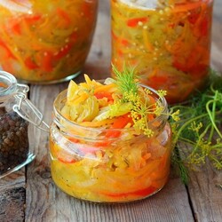 Салат из зеленых помидоров на зиму