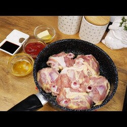Курица в маринаде, на сковороде