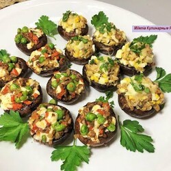 ФАРШИРОВАННЫЕ ШАМПИНЬОНЫ в Микроволновке за 6 минут. 2 Вкуснейшие Закуски.