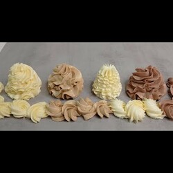 Масляный КРЕМ на сгущённом молоке СРАЗУ 4 РАЗНЫХ вкуса за 5 минут! Крем для тортов и пирожных