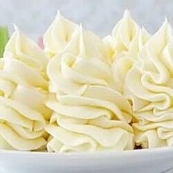 Крем-чиз на масле — рецепт для торта и капкейков с фото