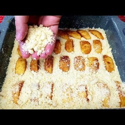 ЯБЛОЧНЫЙ ПИРОГ НА КЕФИРЕ, со штрейзелем с арахисом