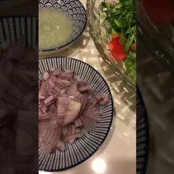 Заправка с маринованным луком — для овощных салатов