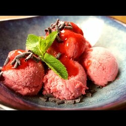 Клубничные ДЕСЕРТЫ: домашнее МОРОЖЕНОЕ и МУСС. Всего ТРИ простых ингредиента !!!