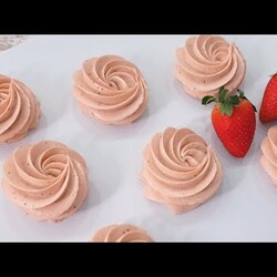 МЕГА-КЛУБНИЧНЫЙ крем с белым шоколадом на желтках! БЕЗ сливок , желатина и крахмала!