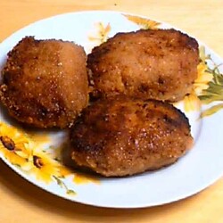 Котлеты, как в советской столовке, из мясного фарша.
