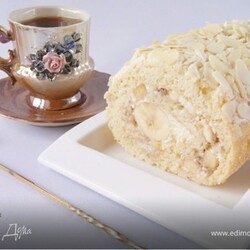 Рулет бисквитный "Банановые чудеса за полчаса". Ингредиенты: молоко сгущенное, яйца куриные, мука