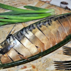 «Копченая» скумбрия в бутылке. Домашняя малосольная золотая