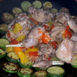 Кролик с овощами