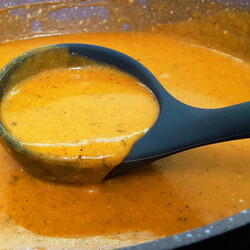 Советская подливка без мяса: к макаронам, к рису и пюре