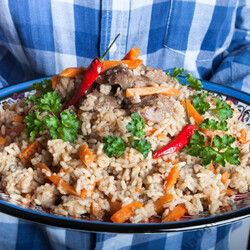 Плов в казане на газу